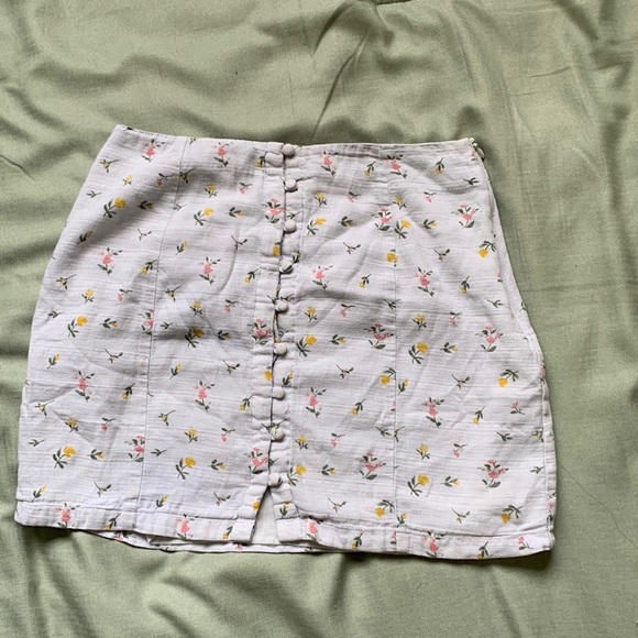 floral print white size snall mini skirt - Picture 1 of 5